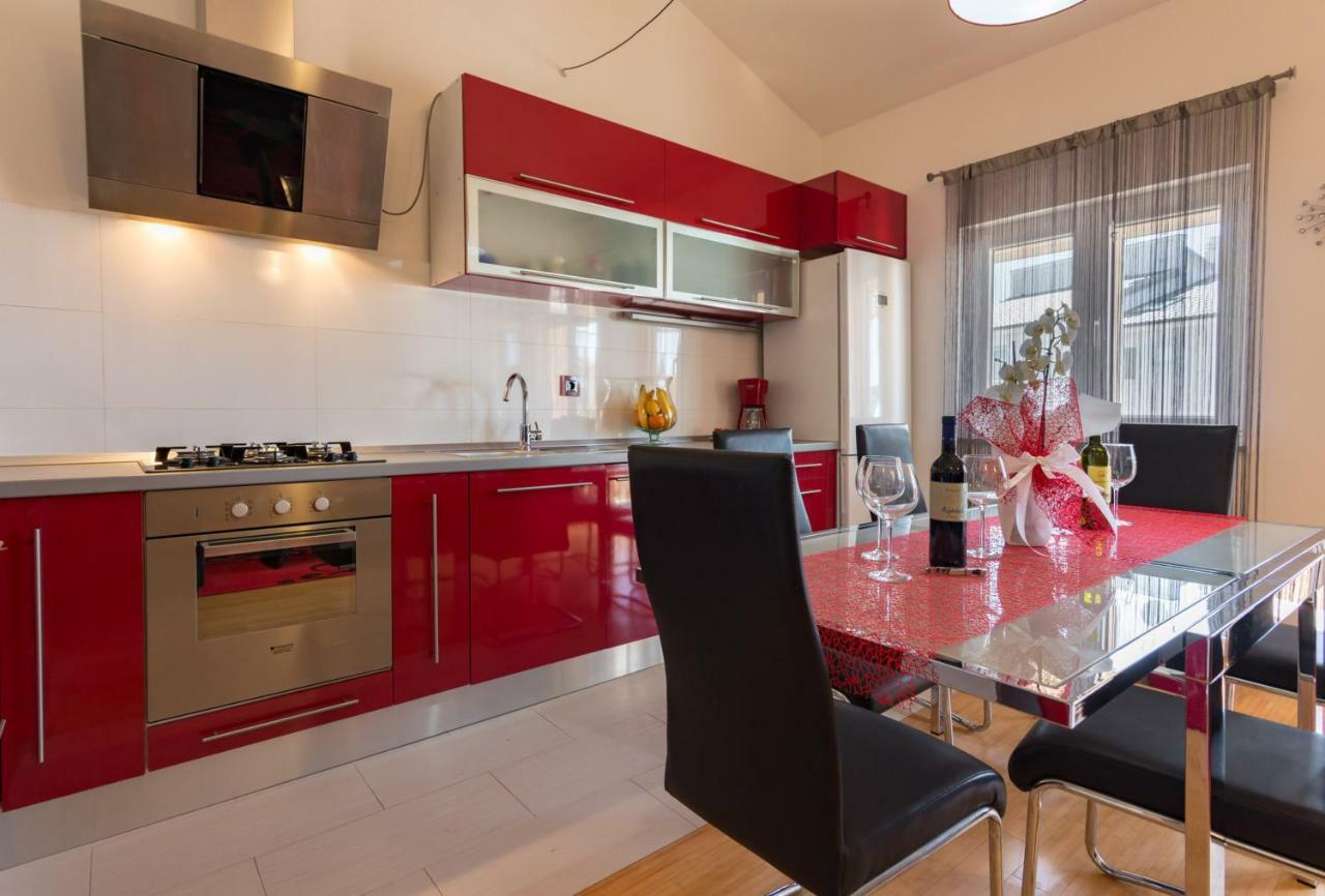 Apartment Ina Пула Екстер'єр фото