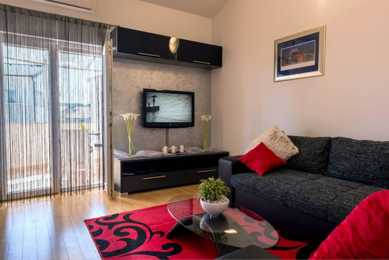 Apartment Ina Пула Екстер'єр фото